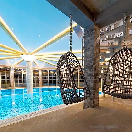 Palac 4*