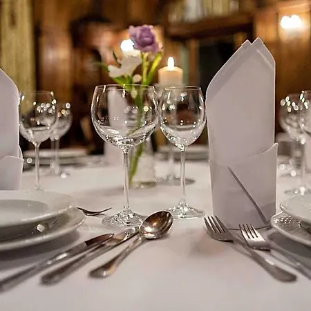 Palac 4* Bielawa (Dzierzoniow)