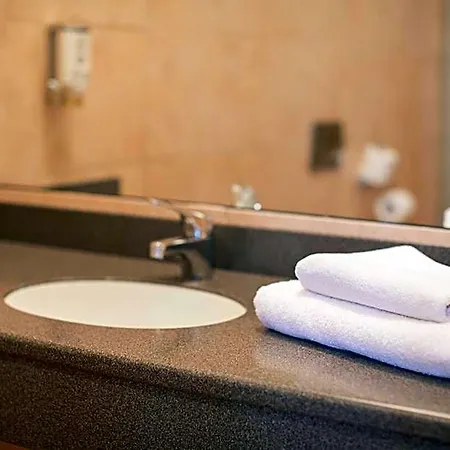 Palac Apart-hotel Bielawa (Dzierzoniow)