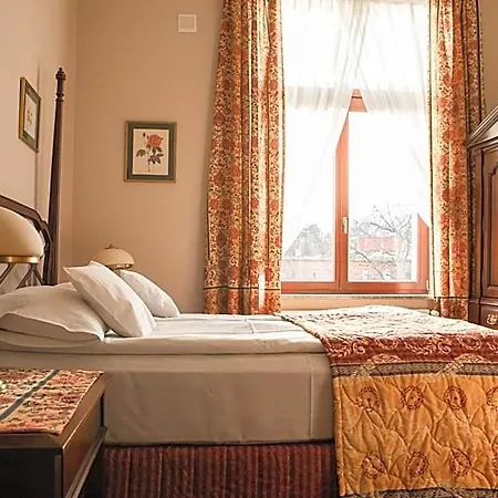 Apart-hotel Palac Bielawa (Dzierzoniow)
